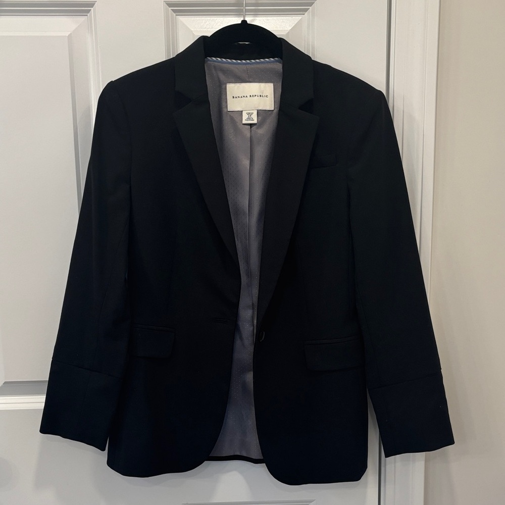 Banana Republic Women’s Classic Lightweight Wool Black Blazer 2p 2 petite